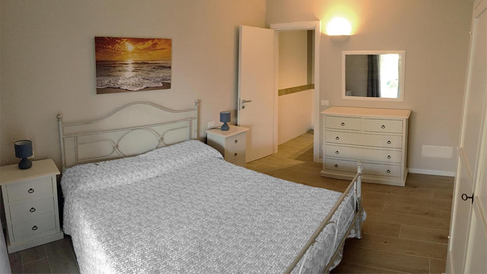 Residence Elegance Ville Ed Appartamenti A ポルト・ピノ エクステリア 写真