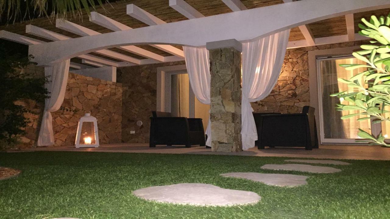 Residence Elegance Ville Ed Appartamenti A ポルト・ピノ エクステリア 写真